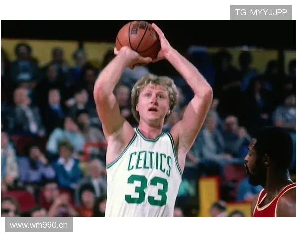 内线防守核心摩西·马龙篮下盖帽率提升拉开对手进攻空间